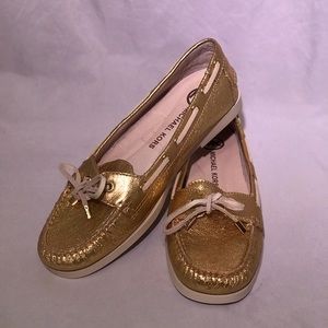 New Michael Kors Gold Moccasins Size 8.5 $60
